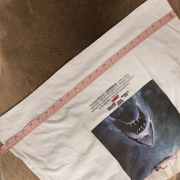 Jaws T-shirt - Picture 8 of 9